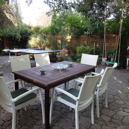 Orgona Vendeghaz Villa แวแลนแซ ภายนอก รูปภาพ