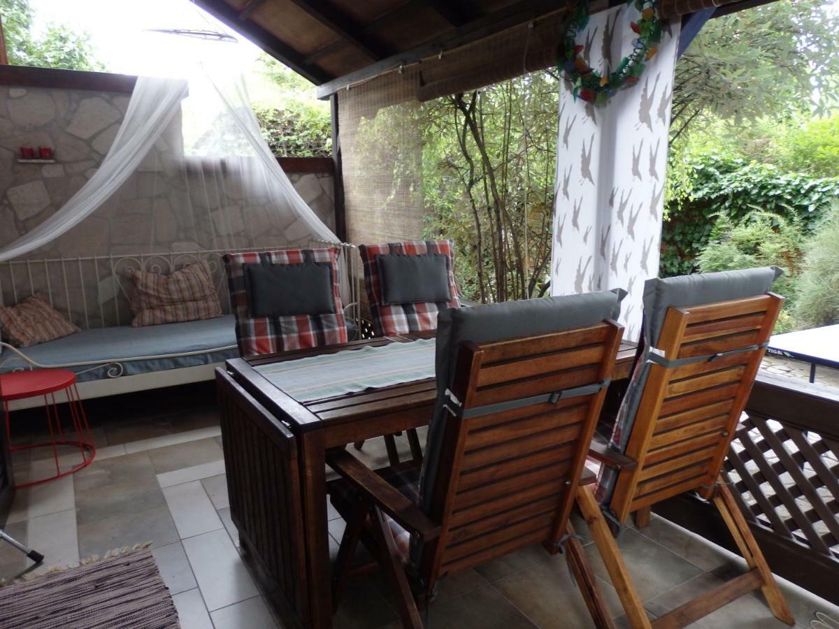 Orgona Vendeghaz Villa แวแลนแซ ภายนอก รูปภาพ