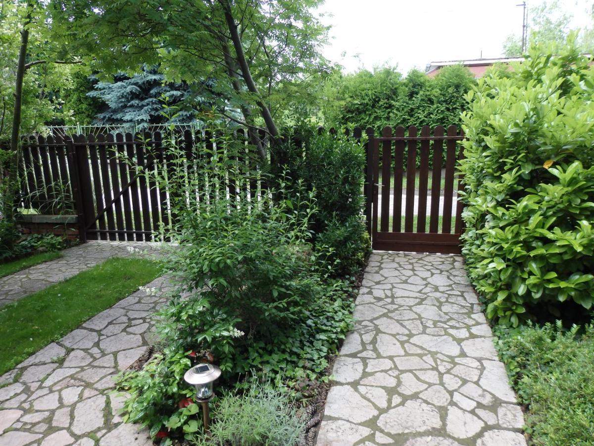 Orgona Vendeghaz Villa แวแลนแซ ภายนอก รูปภาพ
